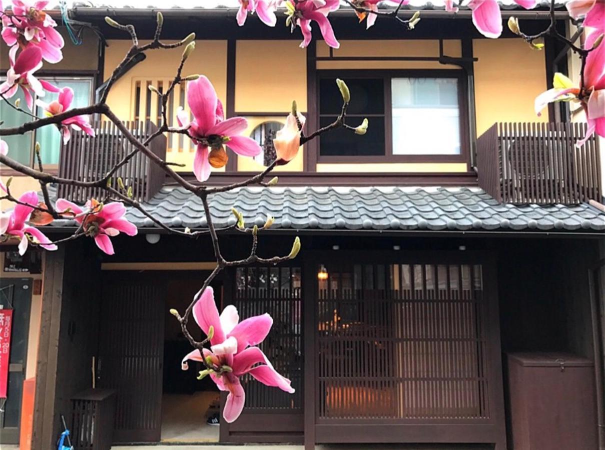 京町家の宿 三石 Киото Экстерьер фото